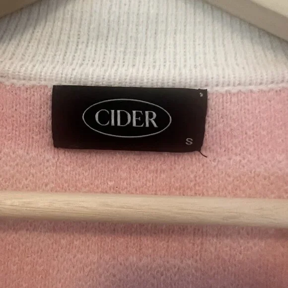 Cider Women's Crop Sweater Pink Checkerboard Small Size  Long Sleeves - Picture 3 of 7